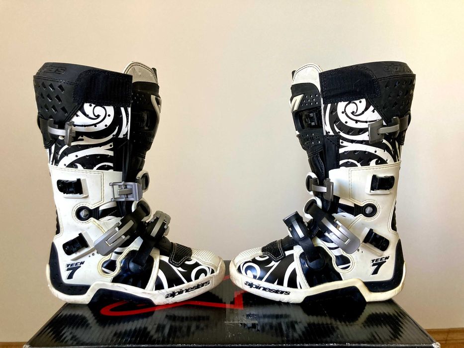 alpinestars tech 7 - купити мотоботи і моточоботи - Ціна на OLX.ua