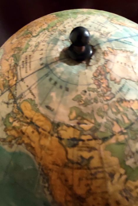 Глобус времён СССР