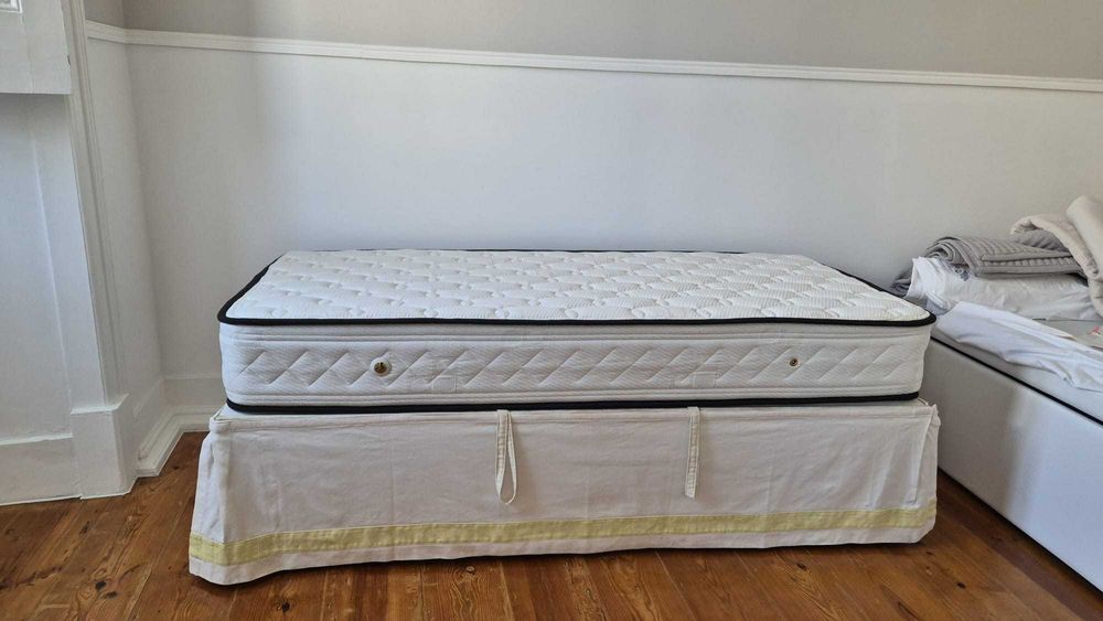 Cama infantil com gavetão