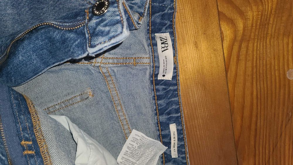 Zara джинси жіночі 40 розмір