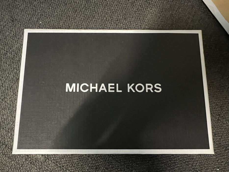 Conjunto novo ports chaves e porta cartao original michael kors