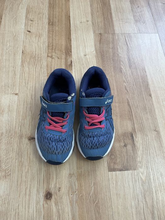 Buty sportowe dla dziewczynki Asics 28