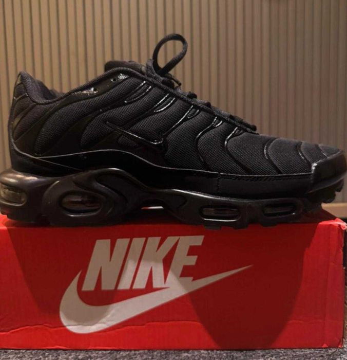 NIKE TN air max plus czarne nowe oryginalne meskie buty 36-46