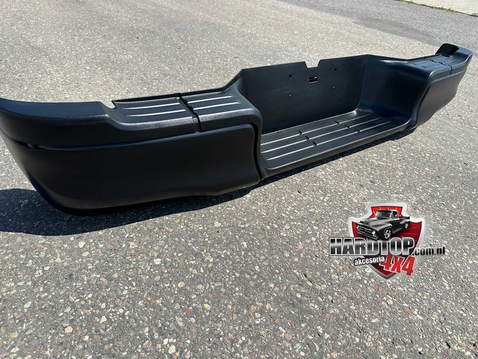 Zderzak Tył Tylny Toyota Hilux Bumper Nowy 2016+ Czarny