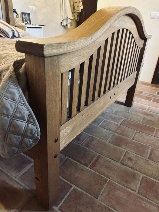 Cama madeira maciça, estrato e colchao