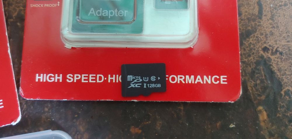 Карта пам'яті флешки microSD