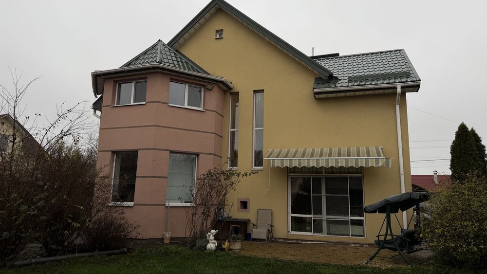 Хотянівка, енергонезалежний будинок біля річки та лісу