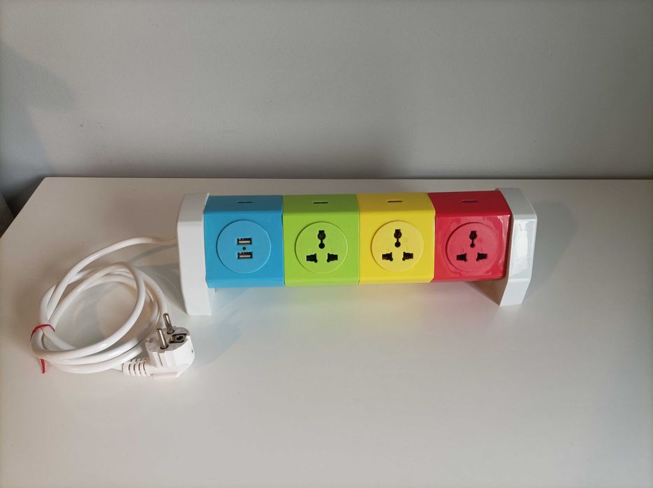 Bloco Tomada Premium giratória com portas USB | Super linda e Colorida
