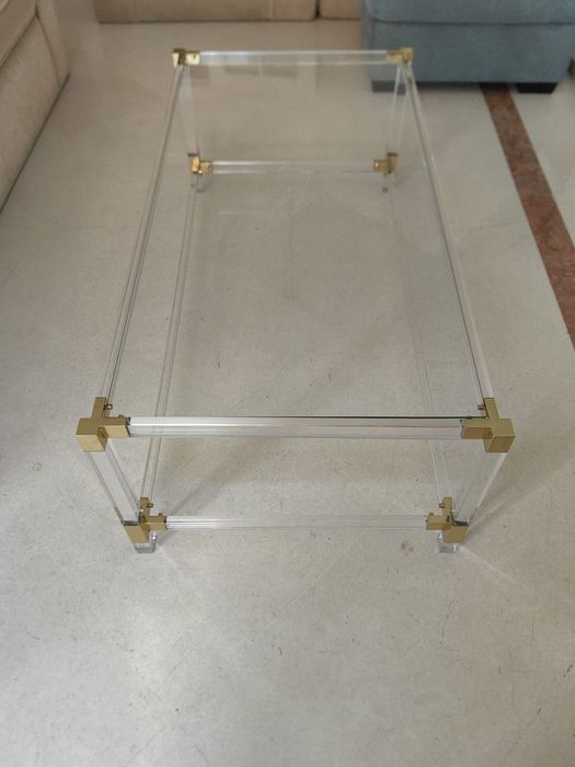 Mesa de centro em acrílico e vidro 57x114
