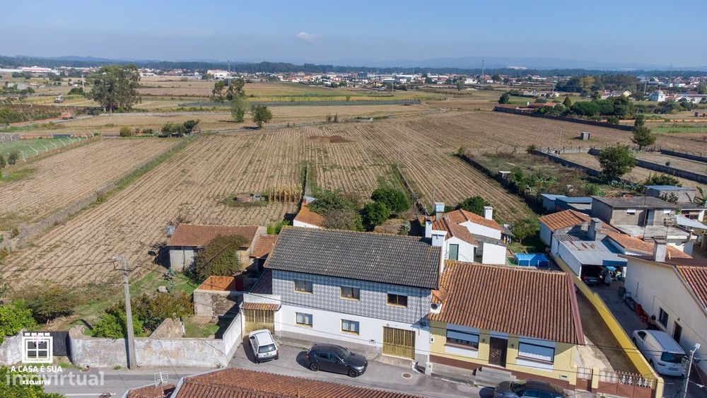 Excelente moradia T3 com terreno de 2.979 m2 em Avanca - Exclusivo