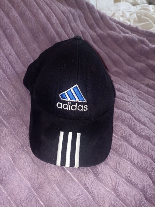 Черная кепка Adidas