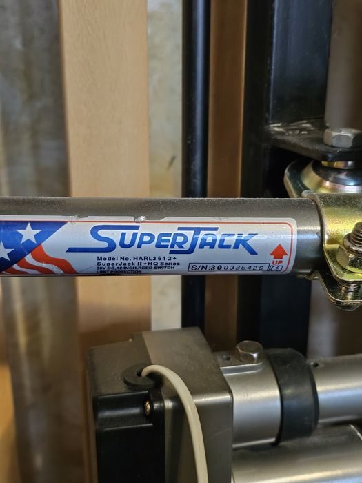 Кровать для инвалидов и лежачих. Ліжко для інвалідів або лежачих людей