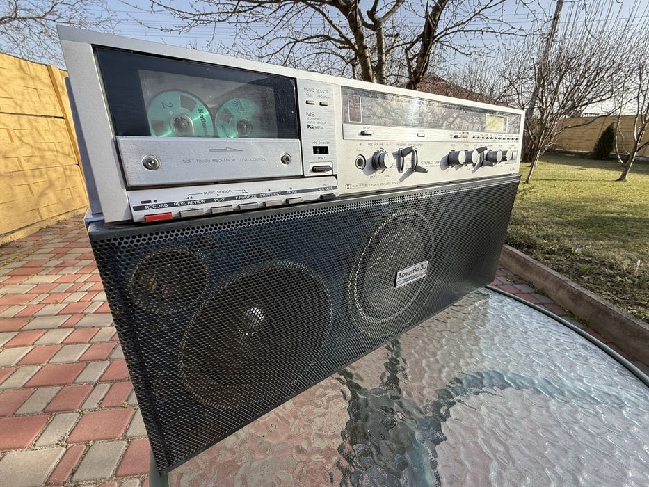 Продам магнитолу AIWA CS-880E