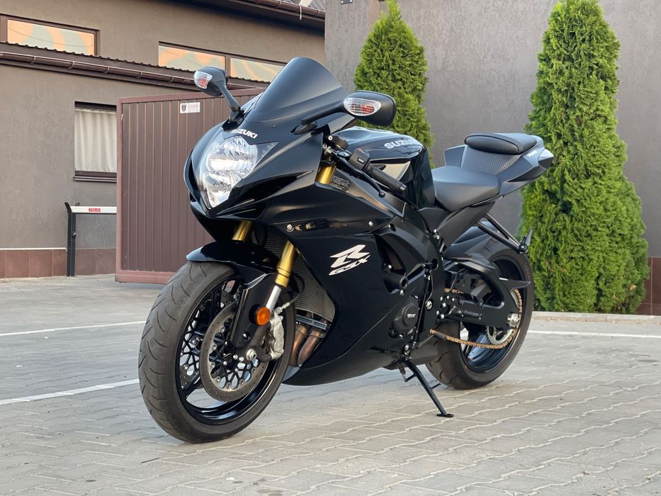 Suzuki GSX-R 750, 2024 cпортивний мотоцикл Сузуки Джиксер