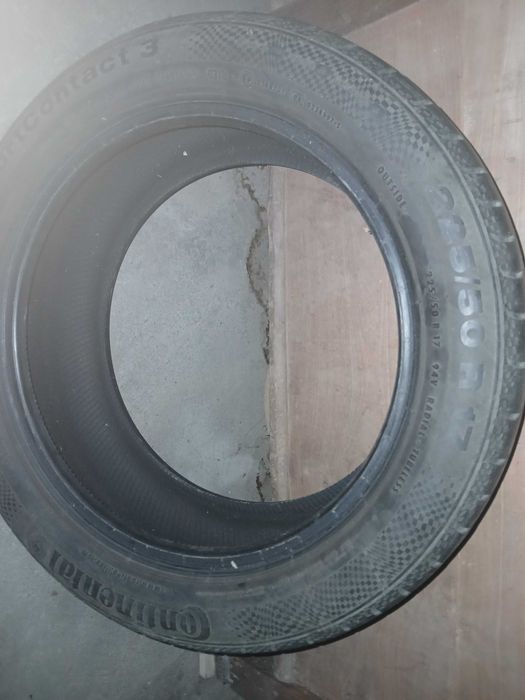 2 pneus usados Continental 225/50 R17