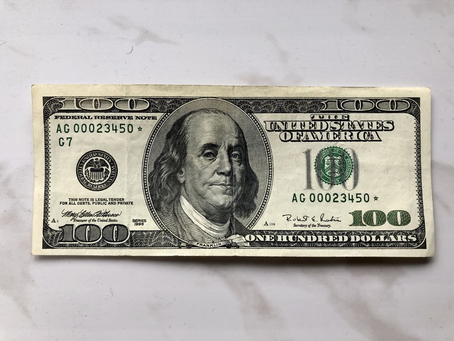 100$ Американский доллар со звездочкой, красивый номер