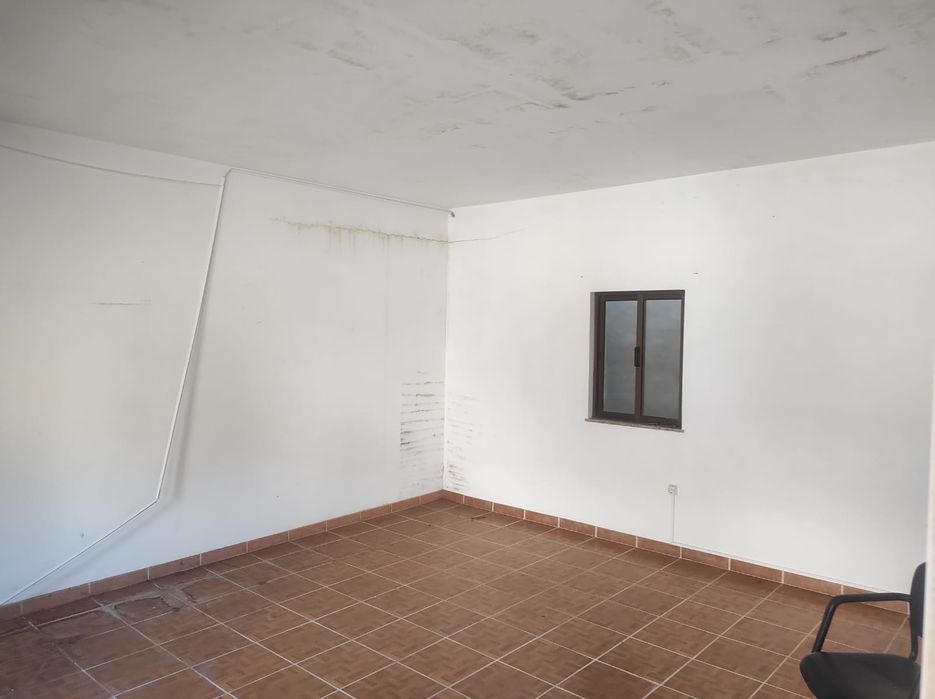 Moradia T2 lote com 415m2 em Alagoa Águeda  possível troca permuta por apartamento zona de Águeda