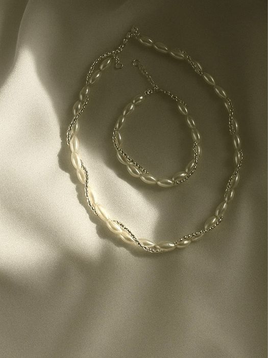 Набір прикоас ,чокар та браслет