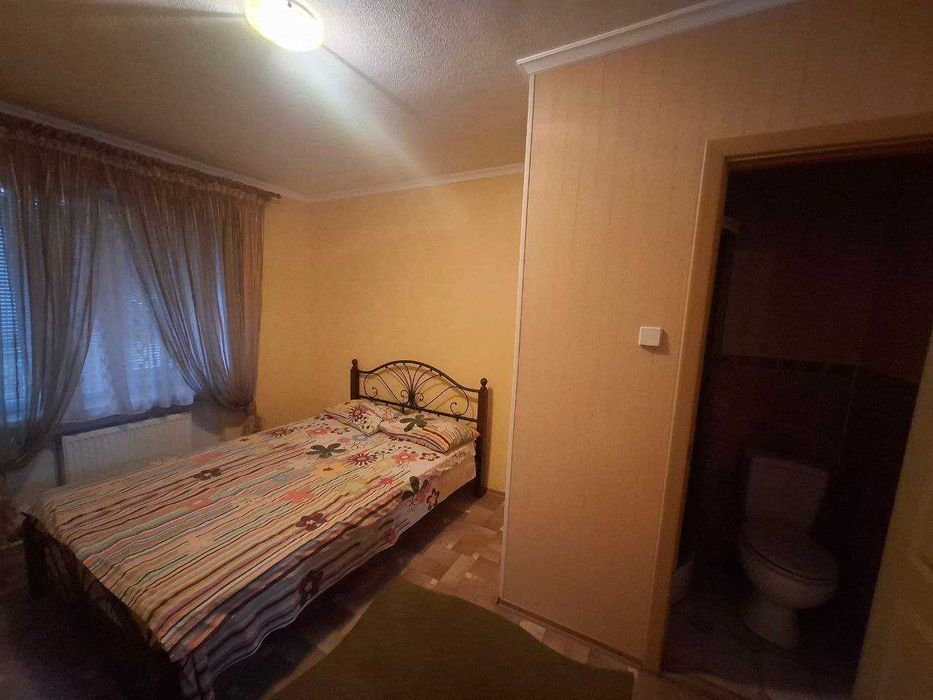 Продаж готелю з власною територією