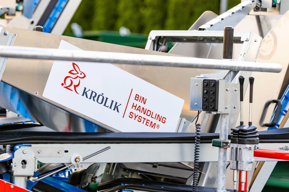 Kombajn do jabłek Munckhof, Frumaco...  l  System przyczep od KRÓLIK