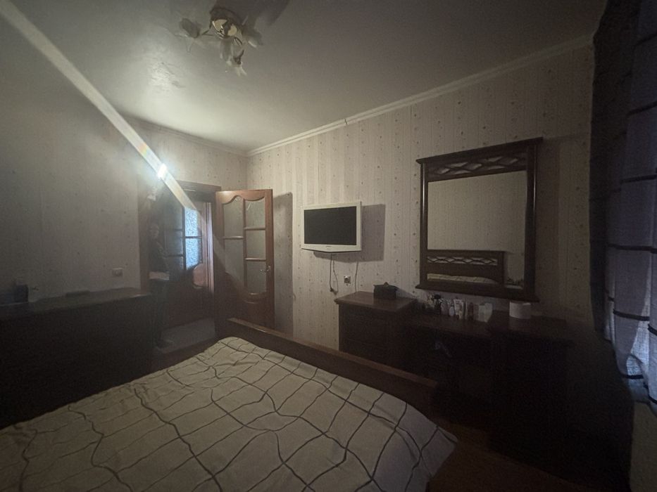 2 комнатная на Крымской! Газ, мебель + техника!