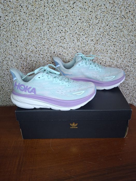 Кроссовки Hoka One One Clifton9 .