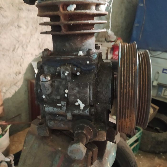 Sprężarka   ciągnikowa