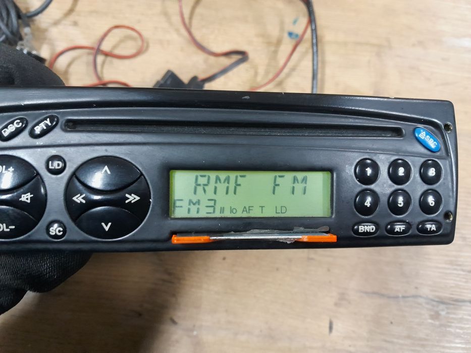 Radio samochodowe blaupunkt luasanne rd 148