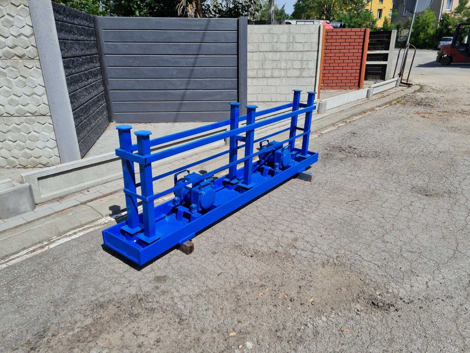 Stół wibracyjny do podmurówki.