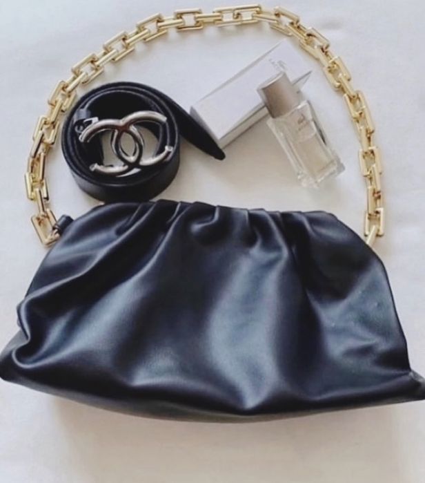 Жіноча сумочка.