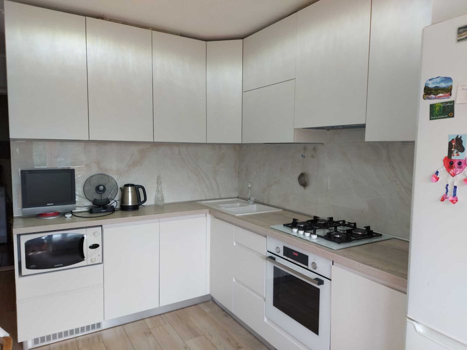 Оренда трикімнатної квартири по вул.Савчука. 4 поверх. Цегла.