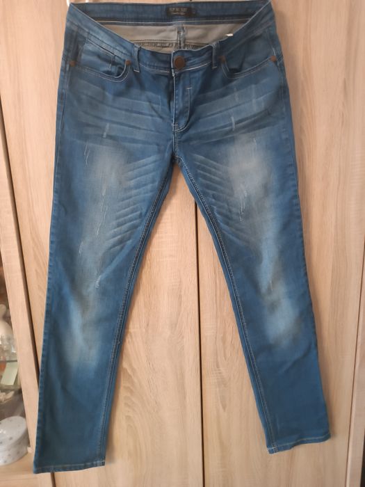 Spodnie jeansowe damskie