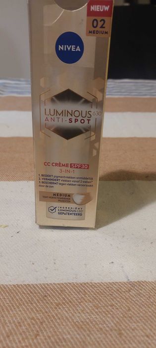 Nivea Luminous630 Antispot CC Fluid SPF30 - 02 Medium 40ML