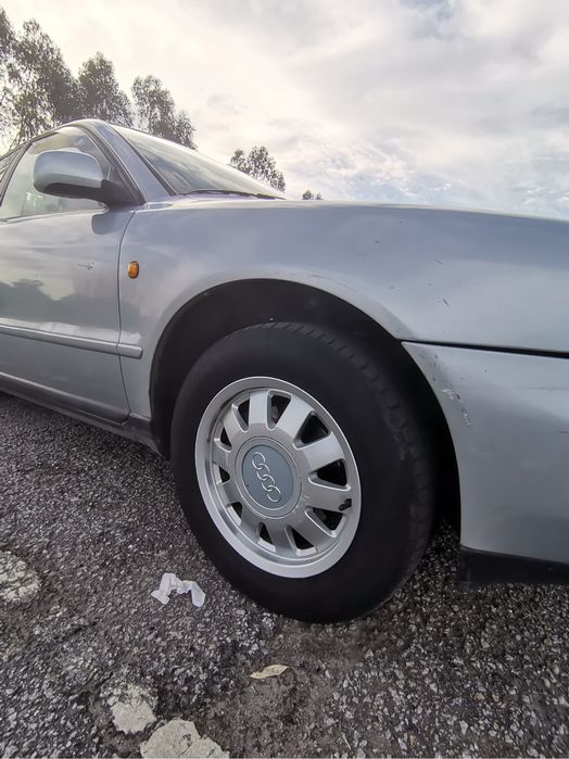 Audi A4 1.6 100cv