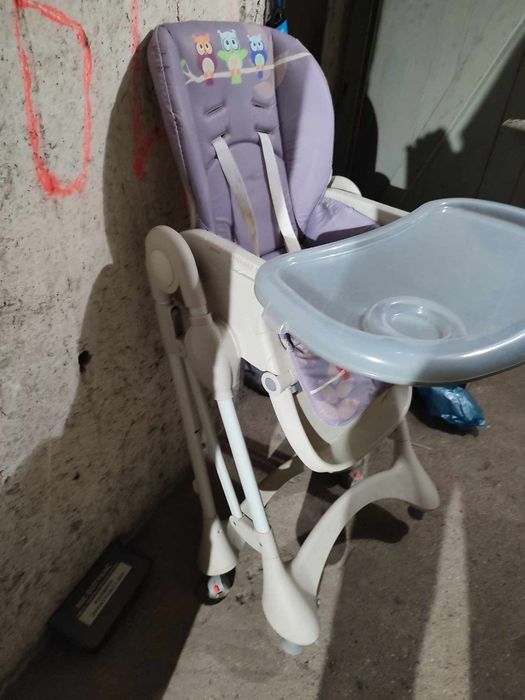 Krzesełko do karmienia caretero magnus