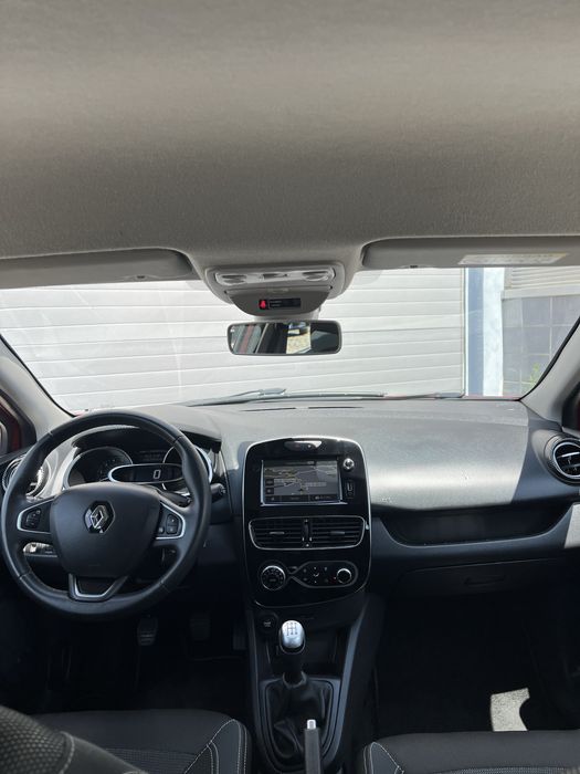 Renault Clio — fotografia 5