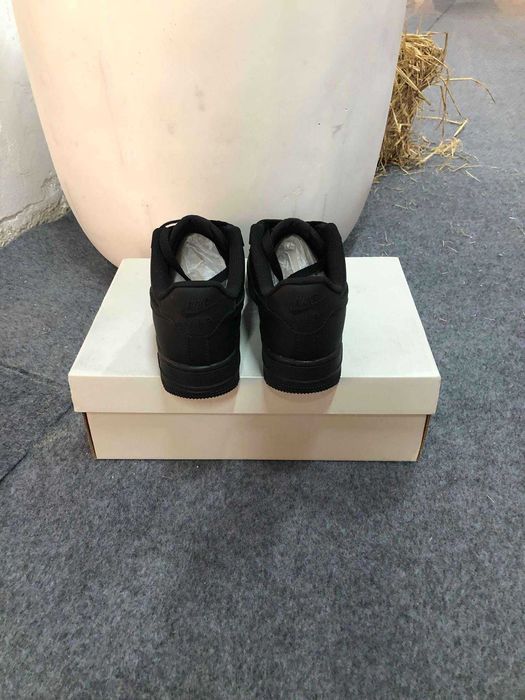 Air_Force 1_Low_Czarny 37,5