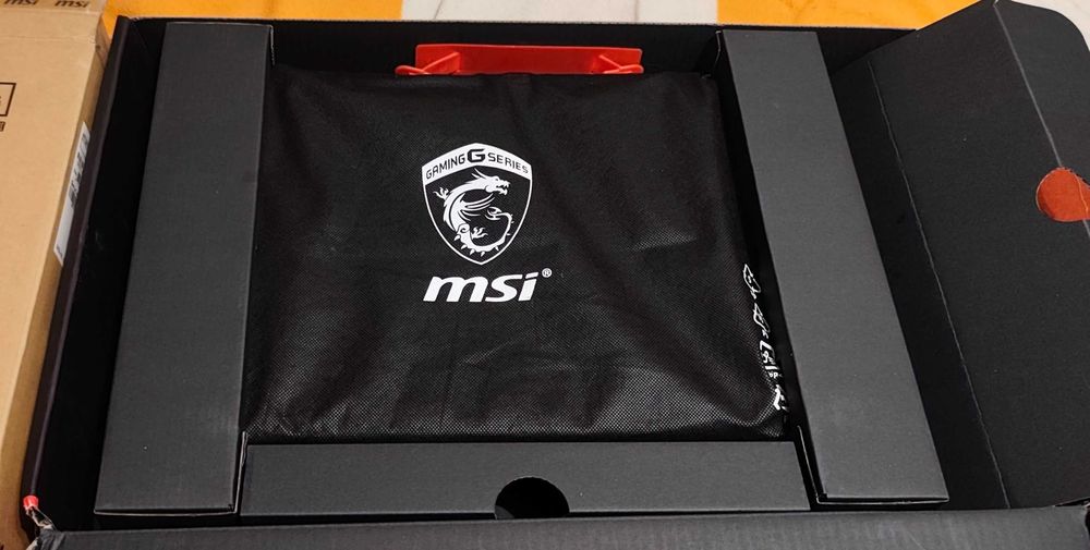 Laptop MSI GE72 2QF Apache Pro  i7 Windows 10  GTX 970M 17" FHD