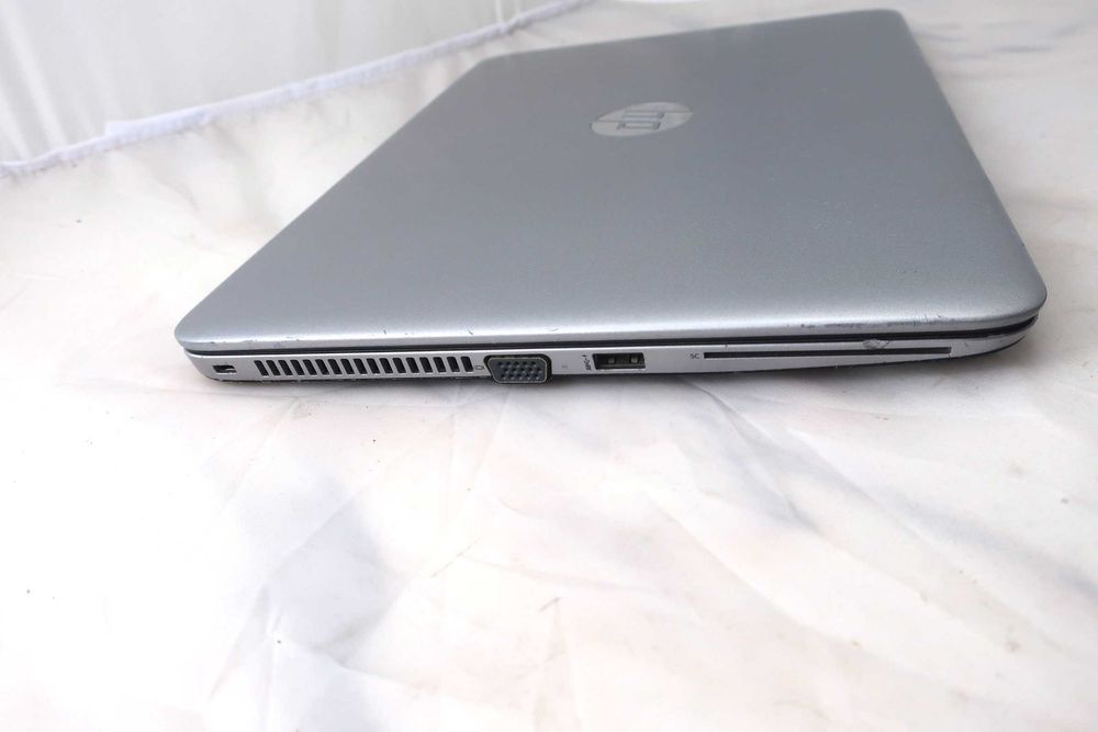 Portatil hp 840 g3 i5 24 gb ram Win11