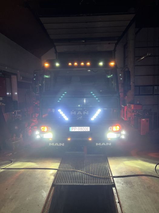 MAN L2000 Autolawa Płyta hydrauliczna Klimatyzacja, 7osobowa, tempomat