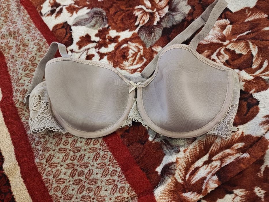 Sprzedam używany stanik