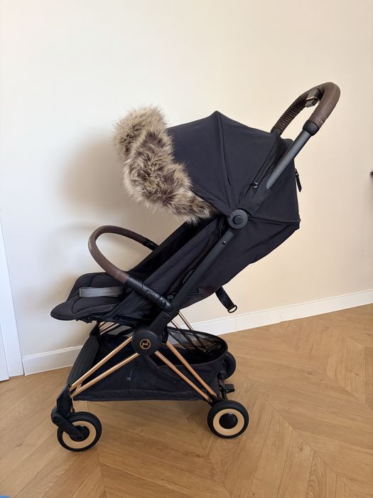 Wózek spacerowy lotniskowy Cybex Platinum Coya – Black / Rosegold – stan idealny + futerko