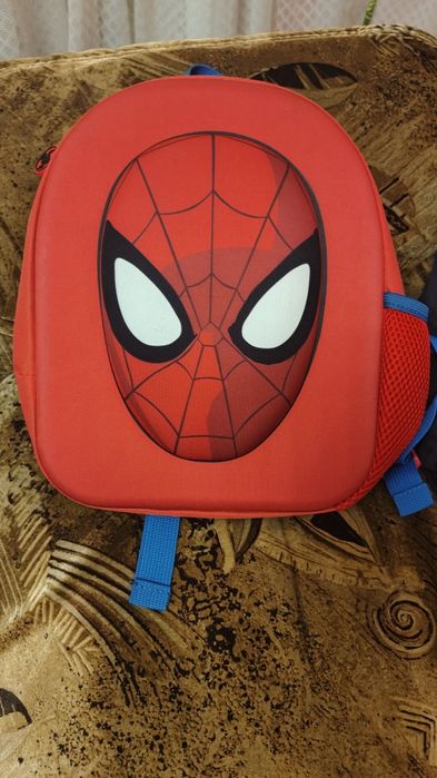 Продам рюкзак чоловіка павука