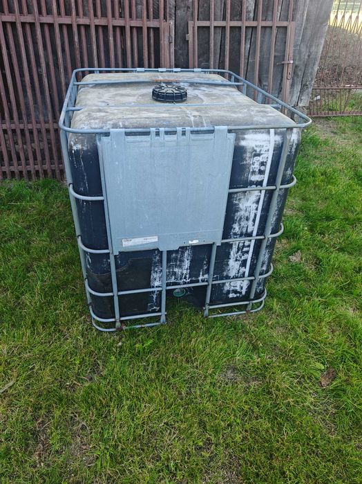 Pojemnik mauzer 1000l ułamany zawór metalowa klatka
