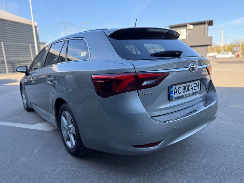 Toyota Avensis 2016