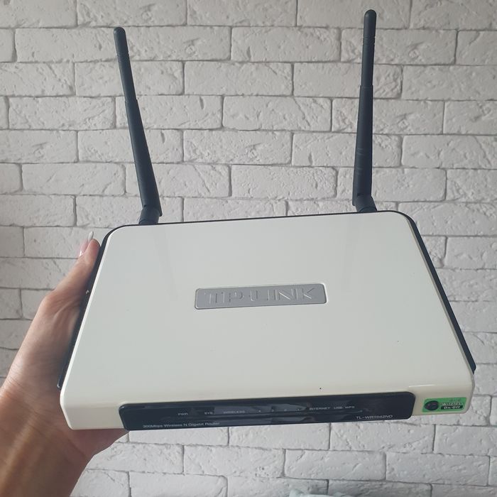 Роутер TP Link .