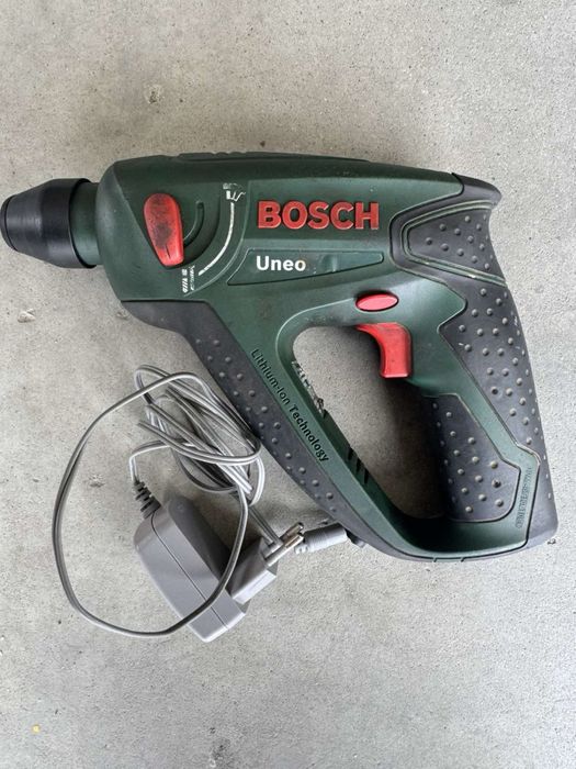 Акумуляторний Перфоратор Bosch Uneo 14 4v