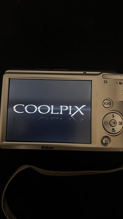Nikon Coolpix 8MP ISO 1600 3.0 LCD