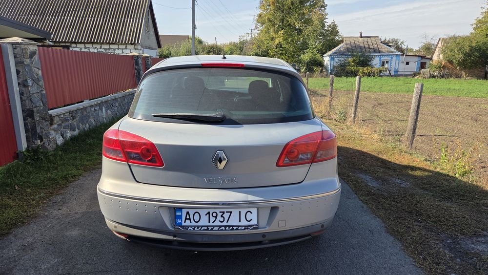 Продам автомобіль.