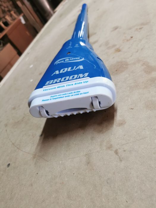 Aspirador de piscina